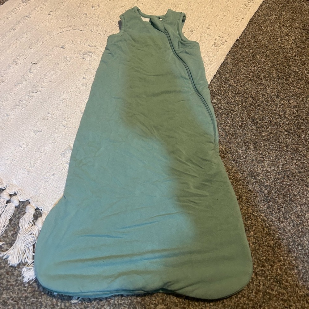 Quince EUC Sleepsack - size small - 1.0 tog